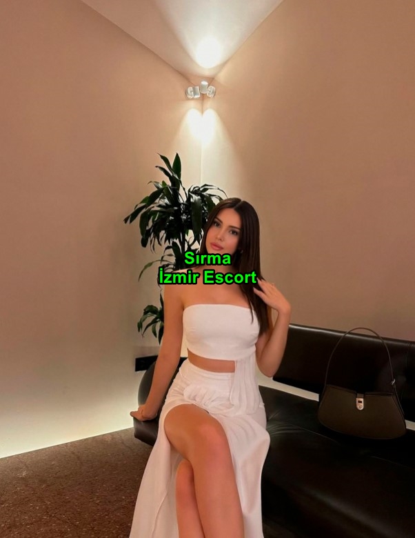 izmirescortsirma-3 İzmir Escort Sırma Penisinin Üstünde Bir Balerin Gibi Dans Ederim